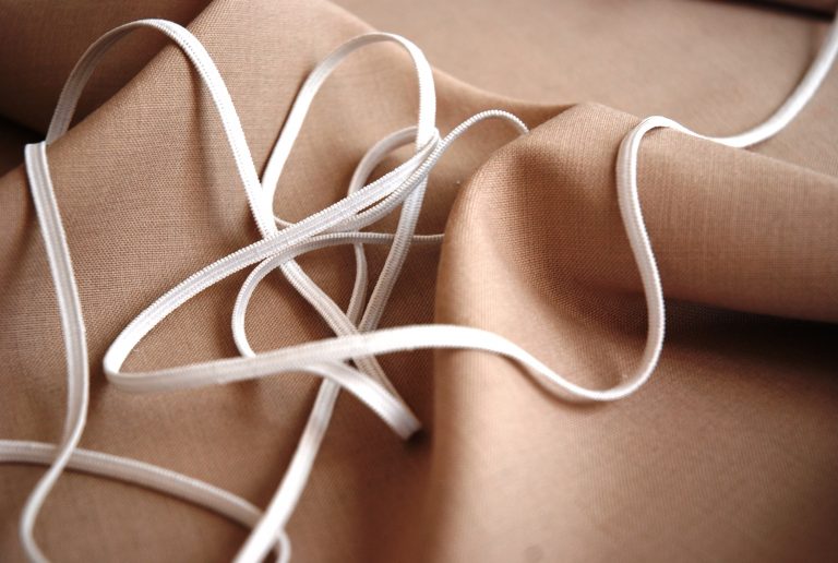 Elastic plat tricotat